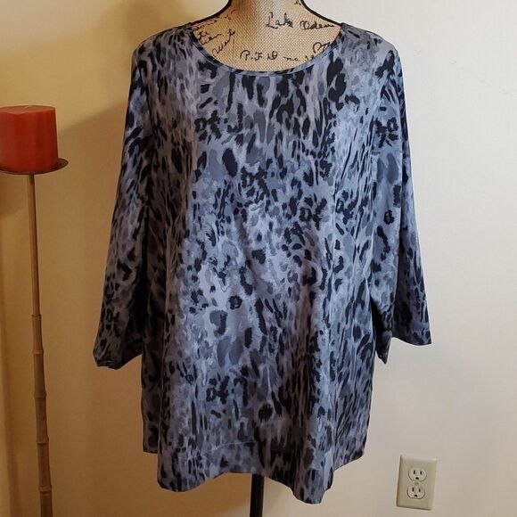 Jennifer Hudson Collection Animal print oversized top size Large - Picture 1 of 8